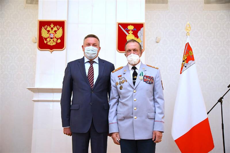 Первый командир череповецкого ОМОН удостоен ордена Дружбы