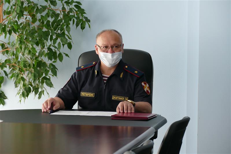 Вопросы обеспечения Росгвардией безопасности бригад скорой помощи обсудили в Омске