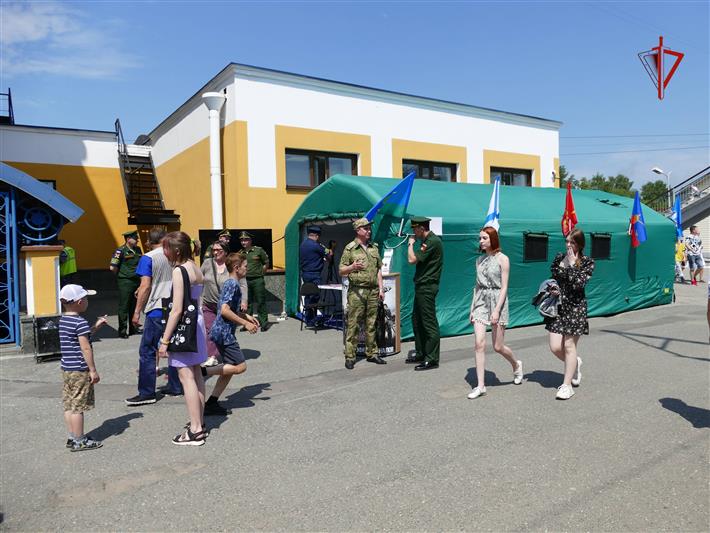 Росгвардия приняла участие в проведении масштабной патриотической акции в Томске