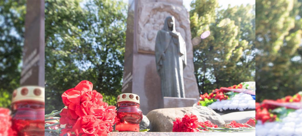 В День памяти и скорби военнослужащие и сотрудники центрального аппарата Росгвардии приняли участие во Всероссийской акции «Свеча памяти»