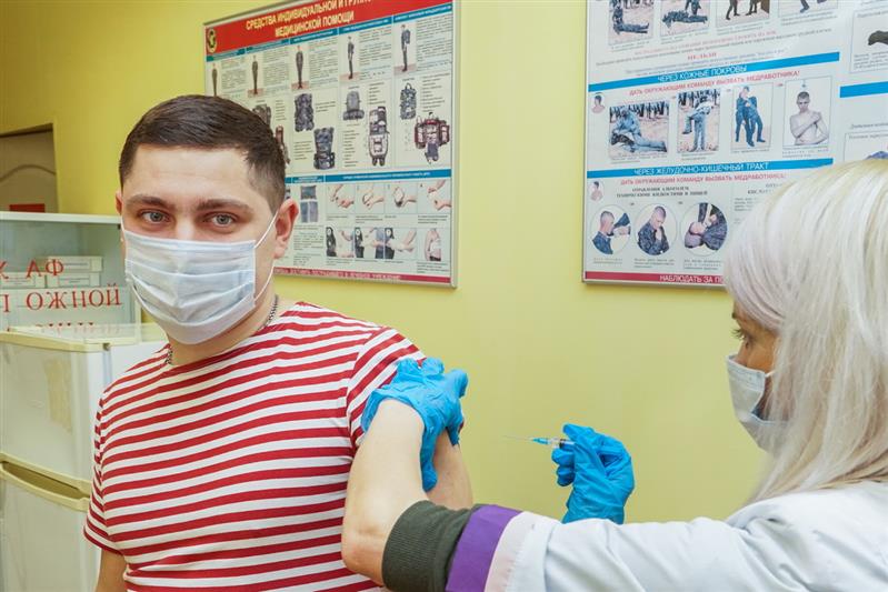 Более 80% личного состава Северо-Западного округа Росгвардии вакцинировано от коронавируса