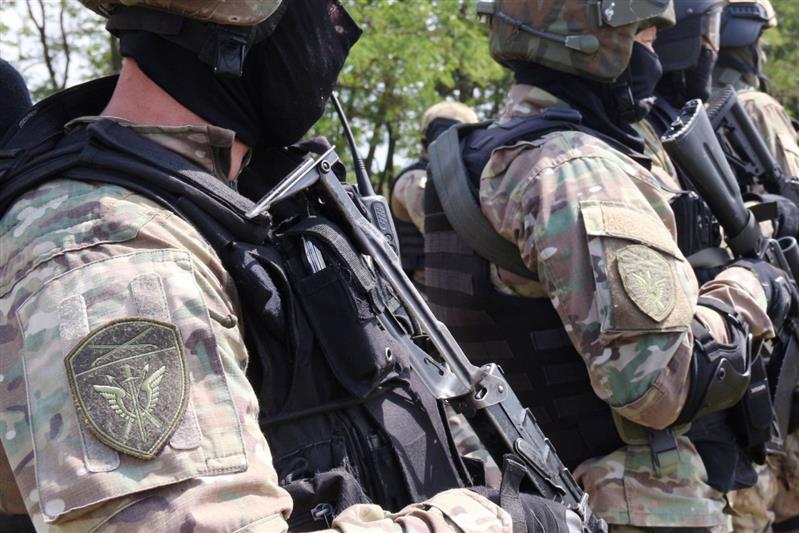 При содействии Росгвардии задержаны подозреваемые в незаконном обороте огнестрельного оружия в Ростовской области