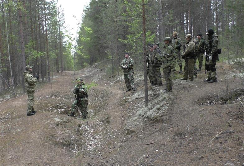 Сотрудники архангельского ОМОН завершили полевой выход (видео)