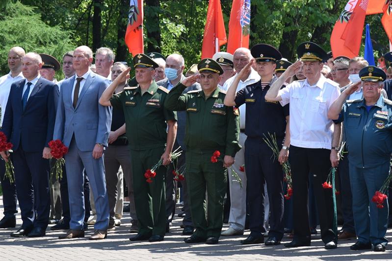 В Приволжье росгвардейцы приняли участие в акции «Свеча памяти»
