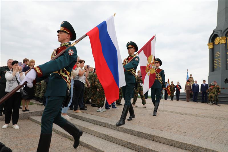 Росгвардия участвует в работе детско-юношеского военно-патриотического лагеря