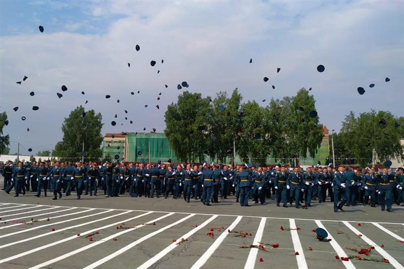 В Новосибирском военном институте Росгвардии состоялся 45-й юбилейный выпуск офицеров 