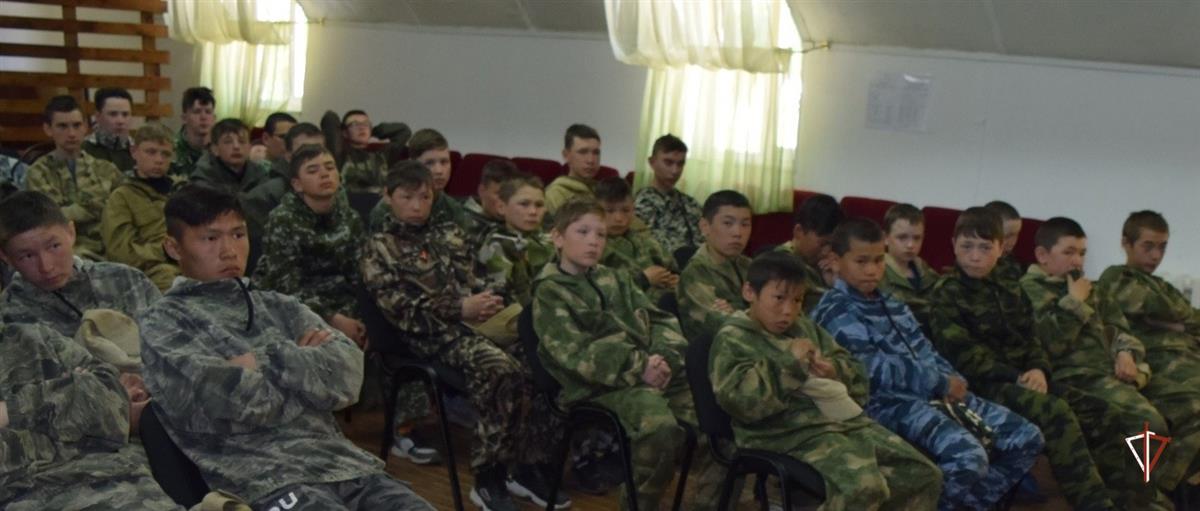 На Урале продолжаются мероприятия в рамках проекта «Каникулы с Росгвардией» 