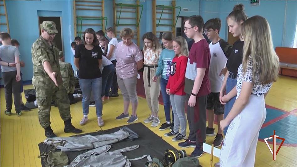На Урале проходят мероприятия в рамках всероссийской акции «Каникулы с Росгвардией» (видео)