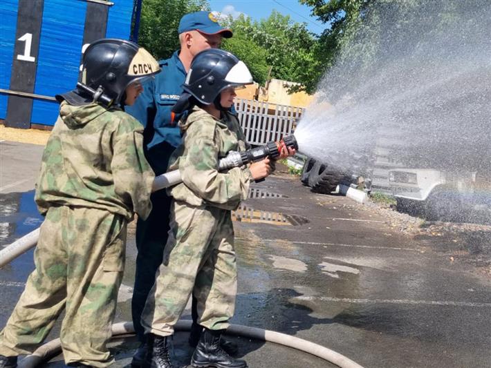 Кузбасские юнгвардейцы попробовали себя в роли спасателей
