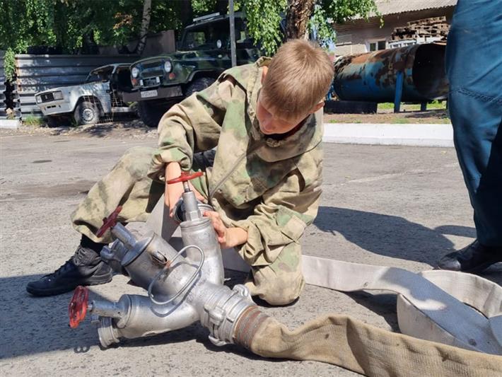 Кузбасские юнгвардейцы попробовали себя в роли спасателей