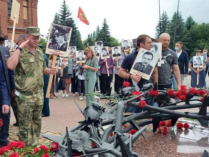 В Сибирском округе Росгвардии проходят памятные мероприятия, приуроченные ко Дню ветеранов боевых действий