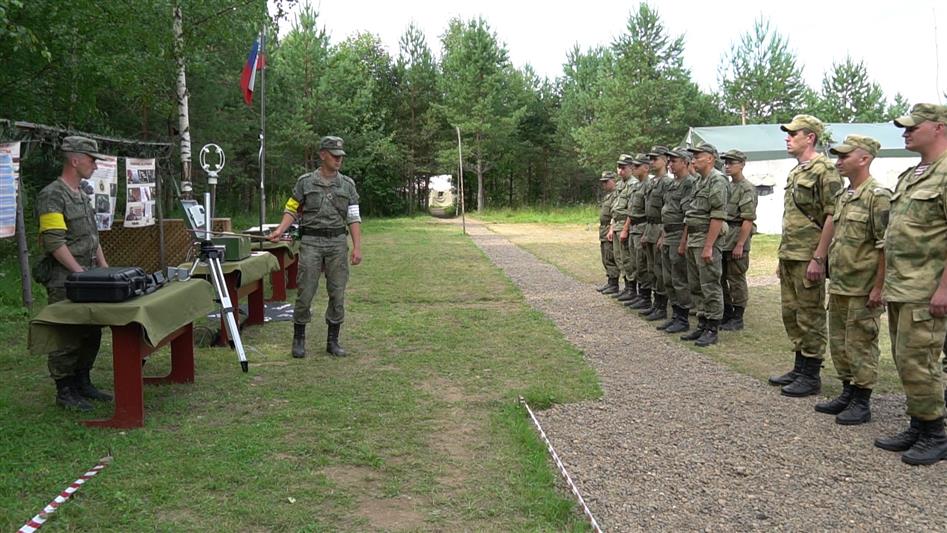В ходе учений «Заслон-2021» кировские росгвардейцы в полевых условиях отработали нормативы РХБ защиты