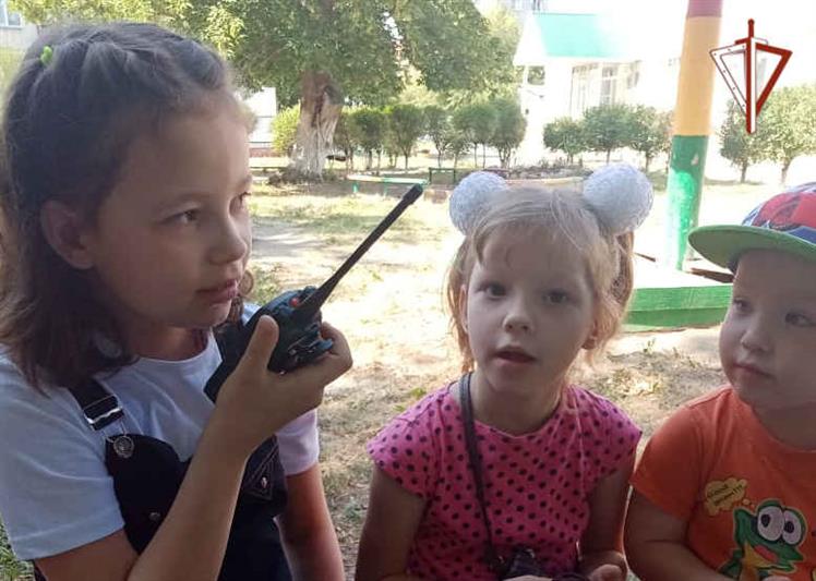 В Уральском округе продолжается проведение мероприятий в рамках всероссийского проекта «Каникулы с Росгвардией»