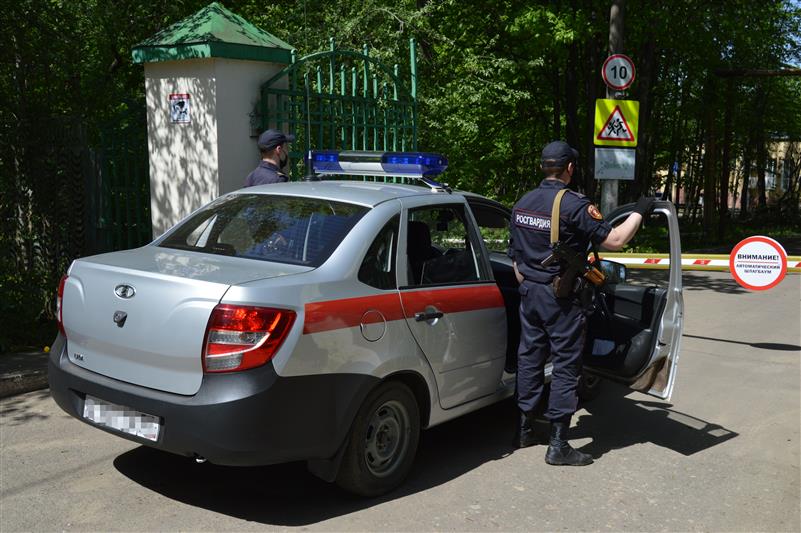 В Орловской области росгвардейцы принимают участие в комплексных проверках объектов детского отдыха