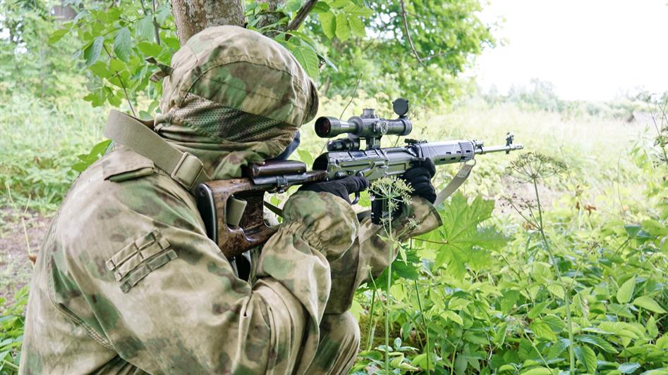  Сотрудники спецподразделений Росгвардии в Псковской области отработали действия по нейтрализации условных террористов