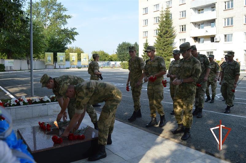 Тюменский кинологический центр Уральского округа Росгвардии отметил 19-летие со дня своего образования