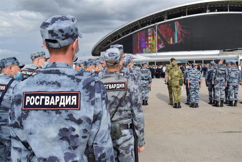  Росгвардейцы обеспечили правопорядок во время проведения футбольного матча Российской премьер-лиги в Казани