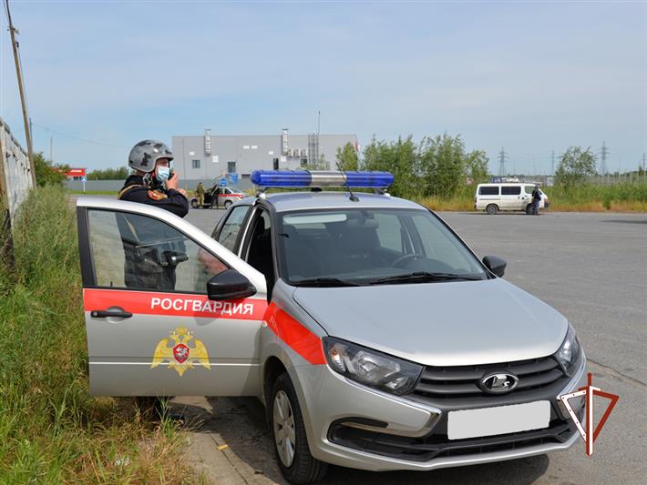 В ходе оперативно-стратегического учения «Заслон – 2021» подразделения Росгвардии отработали практические действия по нейтрализации вооруженных преступников в столице Югры
