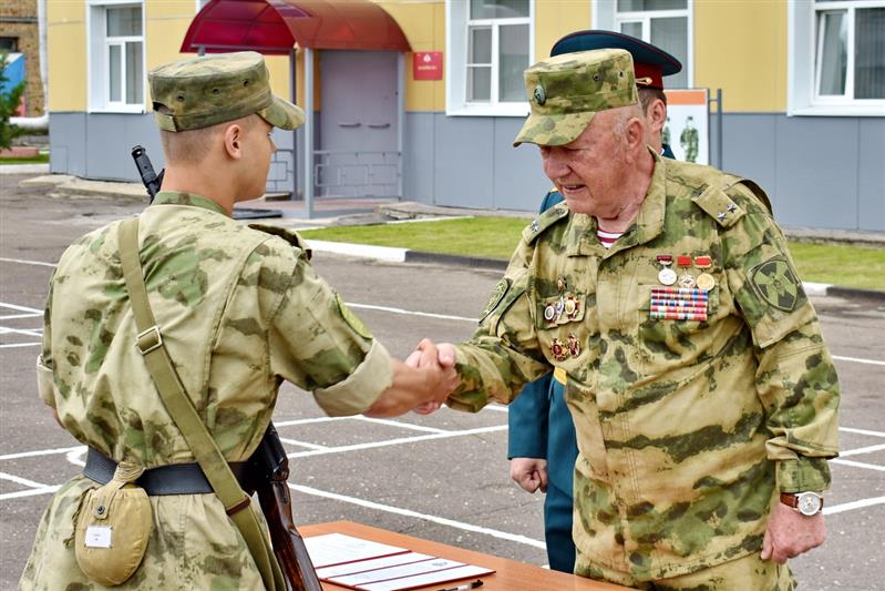 Военнослужащие приняли присягу в Центрах подготовки  Северо-Западного округа Росгвардии 