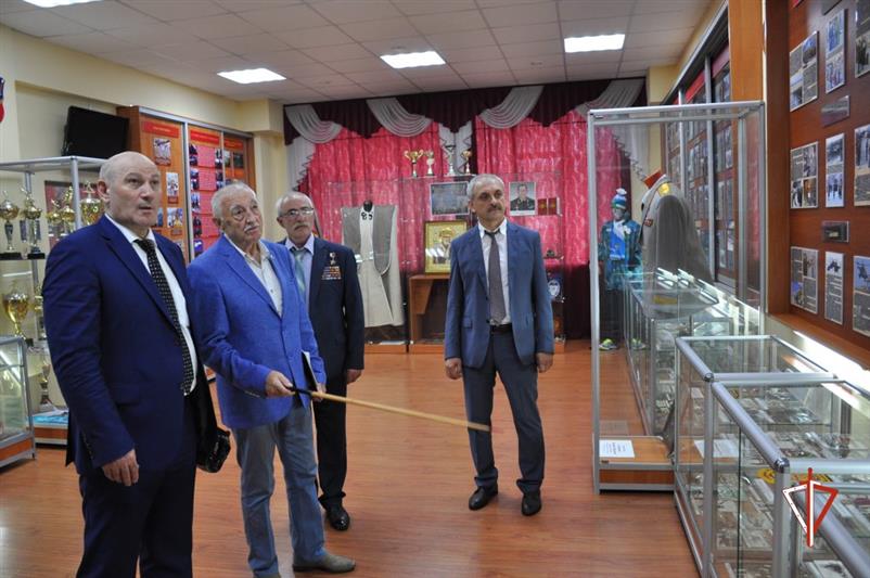 Представители Уральского округа награждены юбилейными медалями