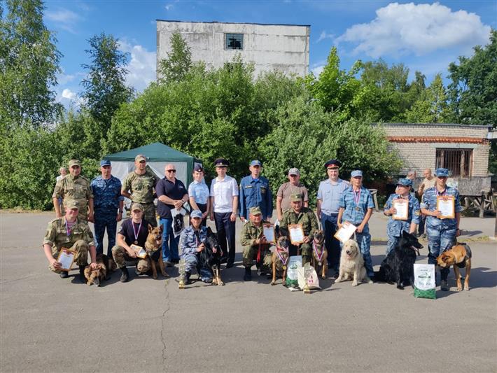 Кинологи Северо-Западного округа Росгвардии стали победителями профессиональных соревнований в Калининграде