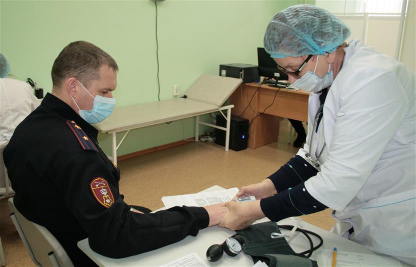 В Сибирском округе Росгвардии более 80 % личного состава получили прививку от коронавируса