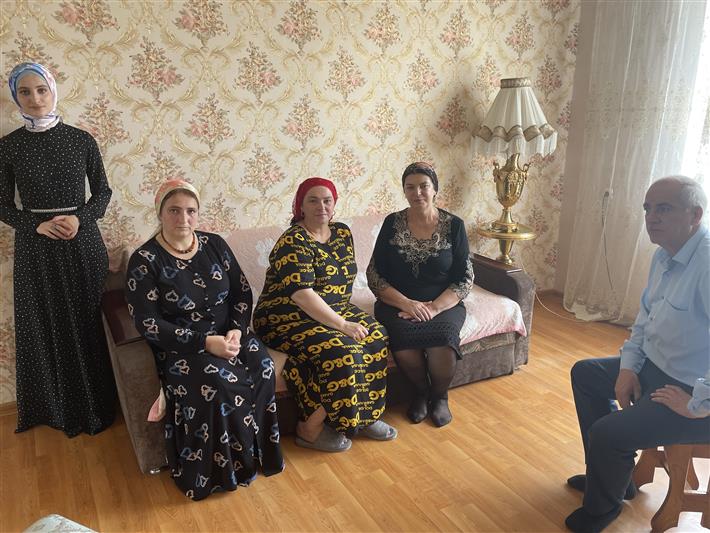 В Ингушетии росгвардейцы навестили семью погибшего сотрудника