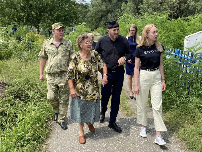 В Чеченской Республике военнослужащие Росгвардии встретились с родственниками героя Великой Отечественной войны