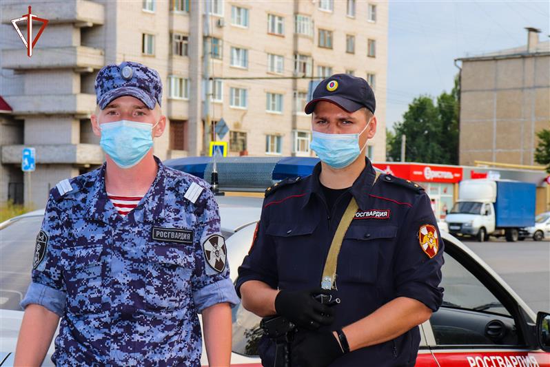 Росгвардейцы оказали медпомощь пострадавшей в ДТП жительнице  Йошкар-Олы