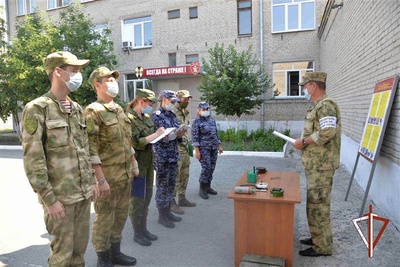 В Уральском округе Росгвардии стартовал летний период подготовки