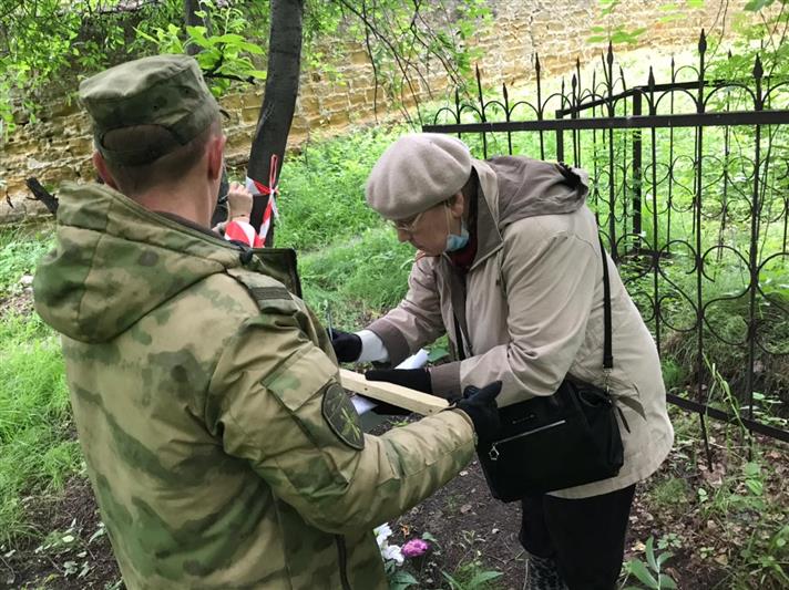 В Иркутске военнослужащие Росгвардии участвуют в поиске мест захоронений участников Великой Отечественной войны