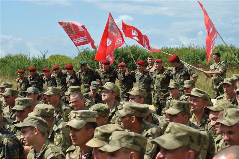 Ансамбль Центрального округа Росгвардии выступил с концертом в полевых условиях перед военнослужащими, принимающими участие в учении «Заслон - 2021»