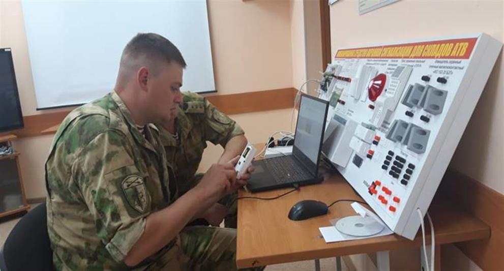 В Сибирском округе Росгвардии завершился учебный сбор военнослужащих мастерских (групп) технических средств охраны