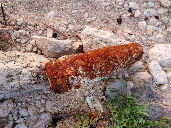 В Севастополе росгвардейцы обследовали боеприпас  времен Великой Отечественной войны