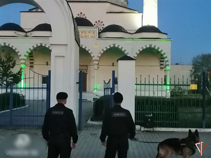 Росгвардейцы Уральского округа обеспечили правопорядок во время празднования Курбан-байрам