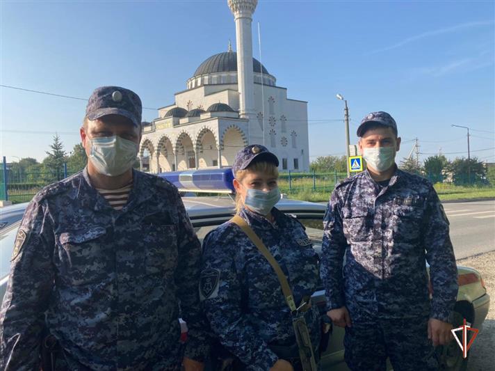 Росгвардейцы Уральского округа обеспечили правопорядок во время празднования Курбан-байрам