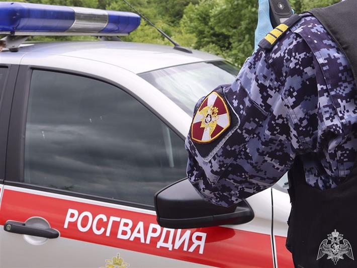 Нетрезвого водителя задержали росгвардейцы в Кузбассе