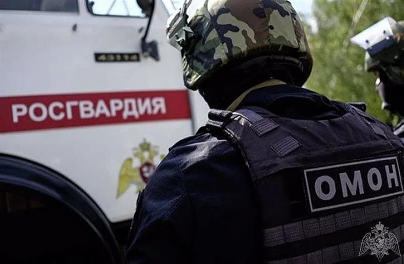 При участии новосибирского ОМОН Росгвардии задержаны подозреваемые в совершении разбойного нападения