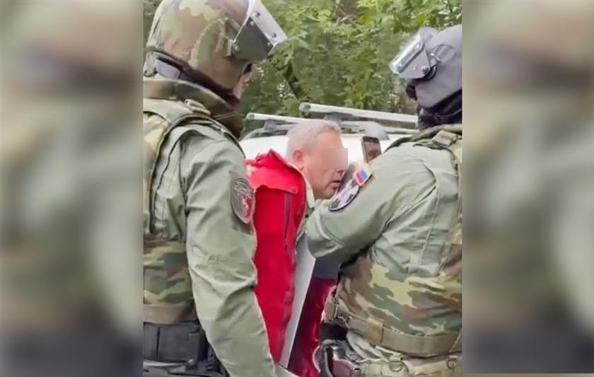 При участии Росгвардии в Петербурге задержан подозреваемый в серии тяжких преступлений