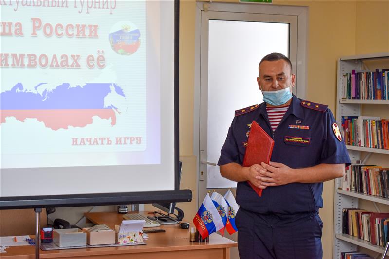 Росгвардейцы Северо-Кавказского округа Росгвардии приняли участие в праздничных мероприятиях, посвященных Дню государственного флага России