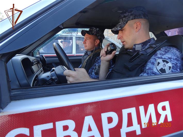 Сотрудники Росгвардии задержали подозреваемого в нападении на пациента больницы в Челябинской области