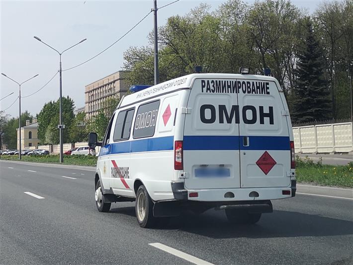 Взрывотехники Росгвардии обезвредили боеприпас времен войны, обнаруженный в подвале дома в Санкт-Петербурге