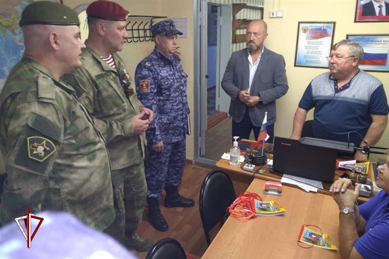 Росгвардейцы почтили память Героя России Ивана Кропочева, погибшего при исполнении воинского долга