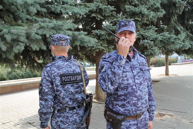 В Воронеже росгвардейцы пресекли факт незаконного оборота наркотиков