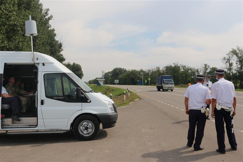 Более 20 грубых нарушений ПДД выявлено в Ростовской области при помощи беспилотника Росгвардии