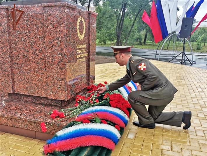 Росгвардейцы приняли участие в открытии воинского мемориала в Абакане