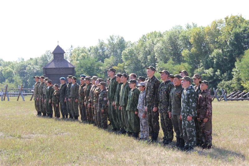 В рамках акции «Каникулы с Росгвардией» прошел полевой выход военно-патриотических клубов Белгородской области 