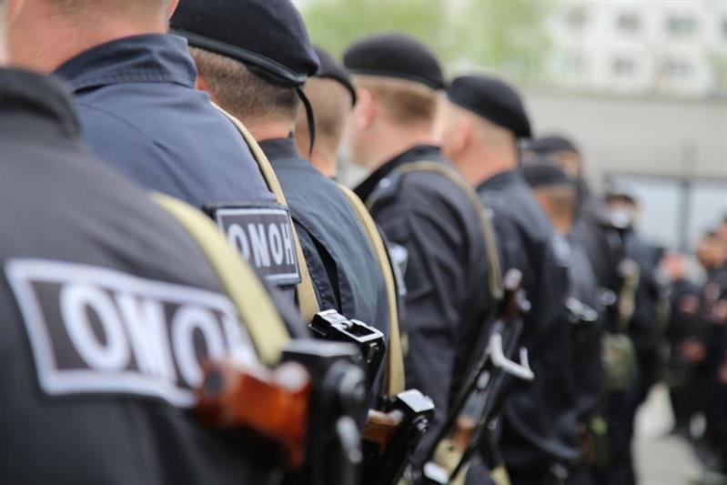 При содействии ОМОН Росгвардии в Челябинске задержали подозреваемого в серии грабежей 