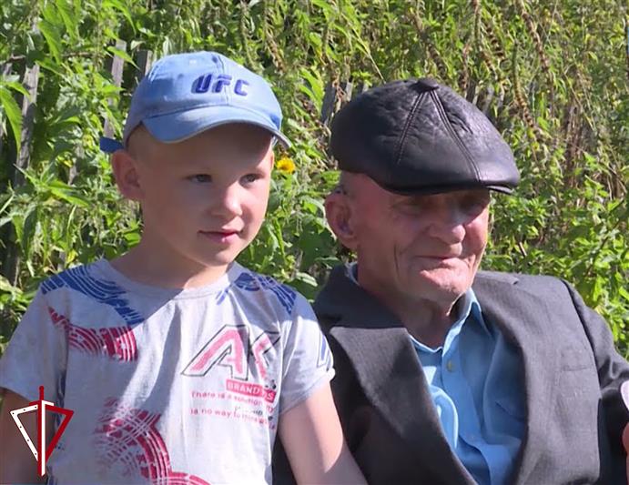 Росгвардейцы поздравили с 95-летием ветерана Великой Отечественной войны