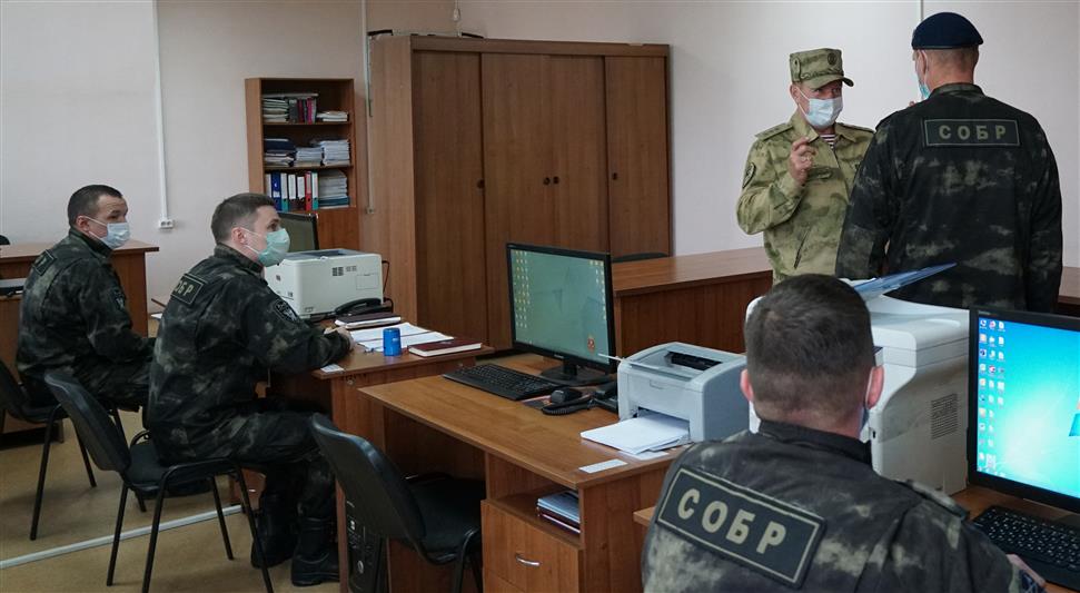 Командующий Приволжским округом Росгвардии проинспектировал подразделения ведомства в Ульяновской области